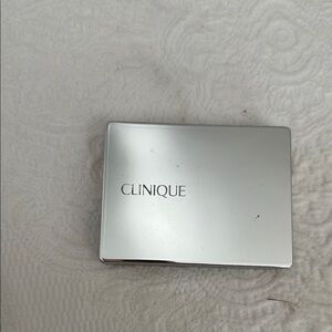 Clinique Silver Compact